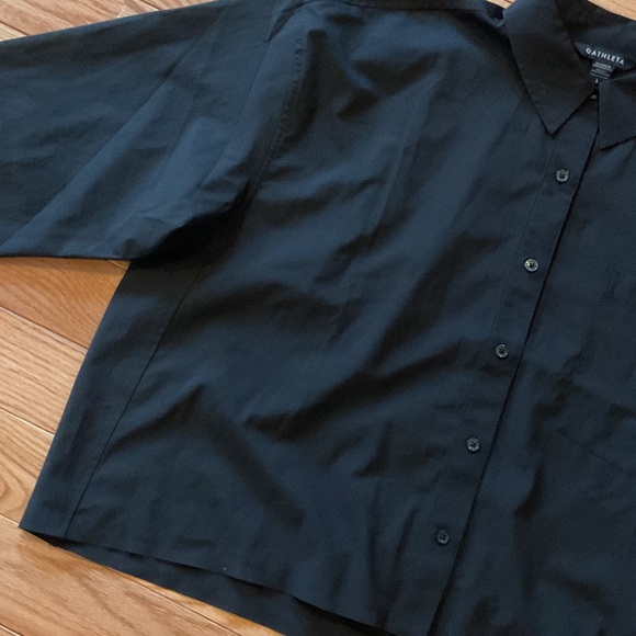 Athleta Black Button-Front Lightweight Shirt NWOT cropped large performance - Picture 4 of 13